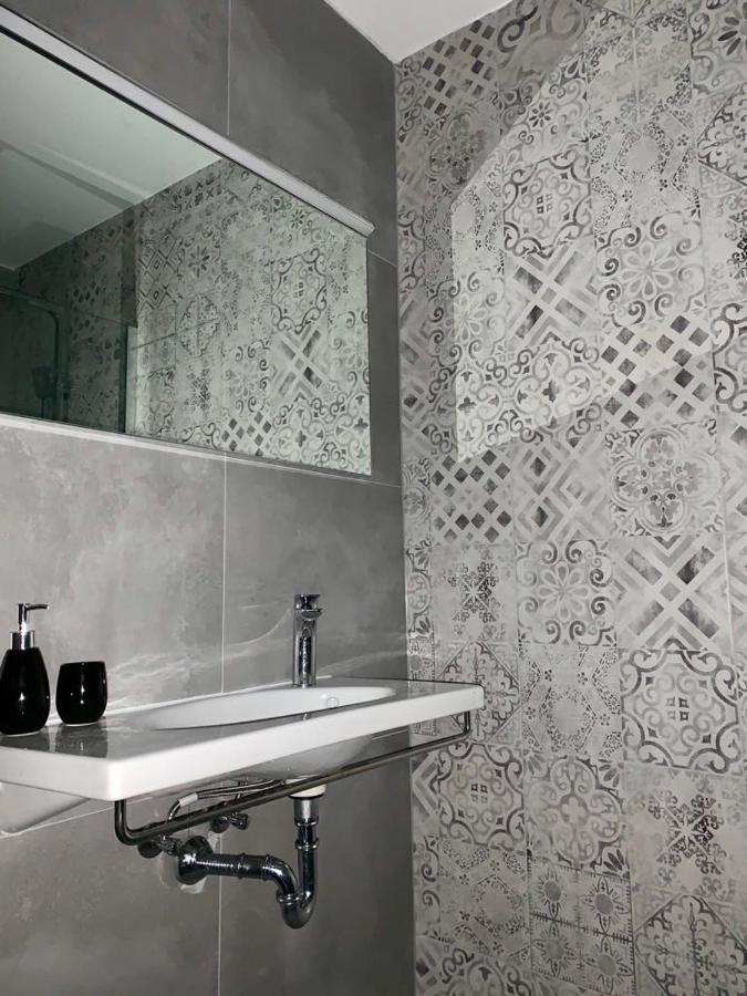 Deluxe Suites Mandic Omis Luaran gambar