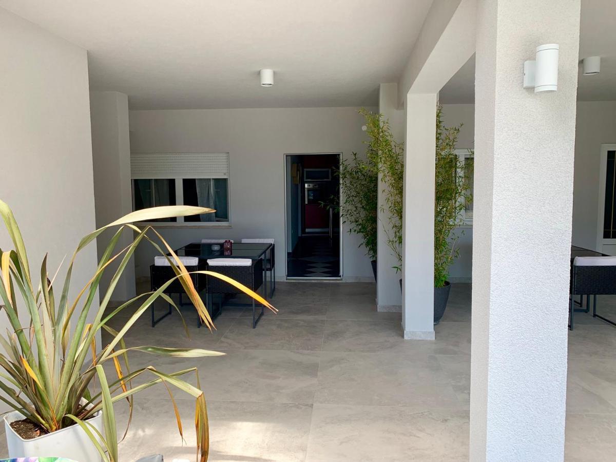 Deluxe Suites Mandic Omis Luaran gambar
